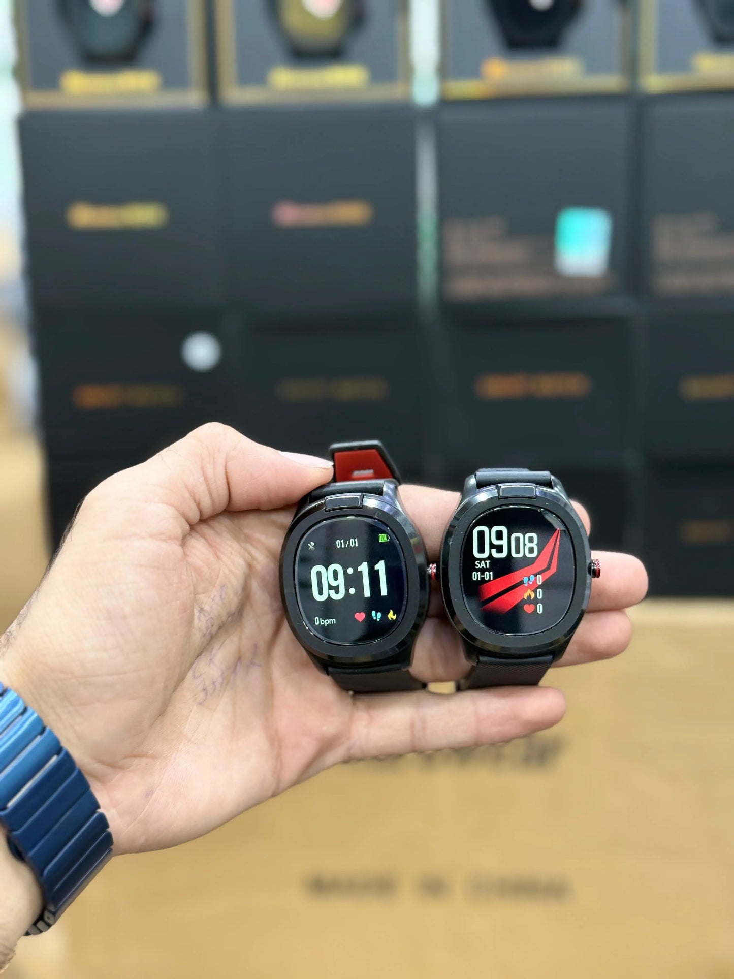 Microwear T01 Smartwatch – Waterproof, Sleek, and Multifunctional